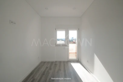 Apartamento T3 para Venda em Olivais
