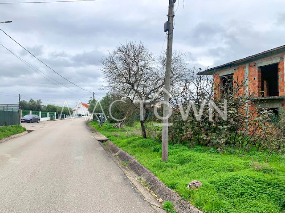 Moradia T4 para Venda em Assentiz Foto 26