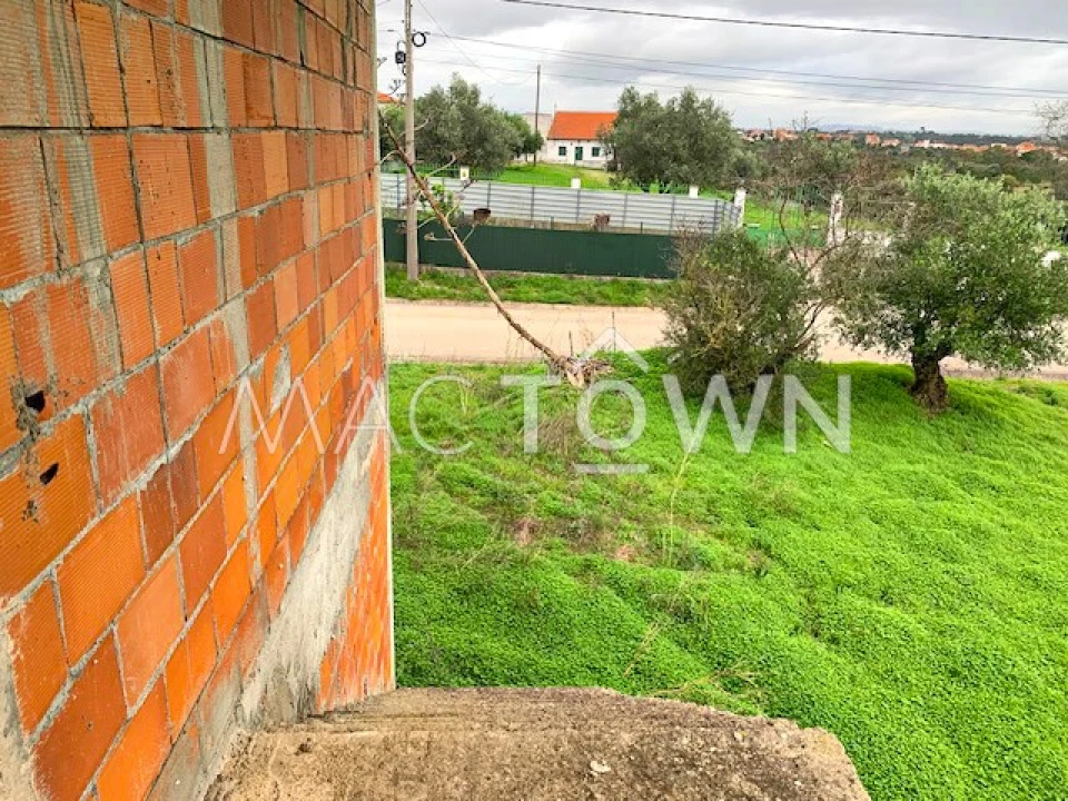 Moradia T4 para Venda em Assentiz Foto 38