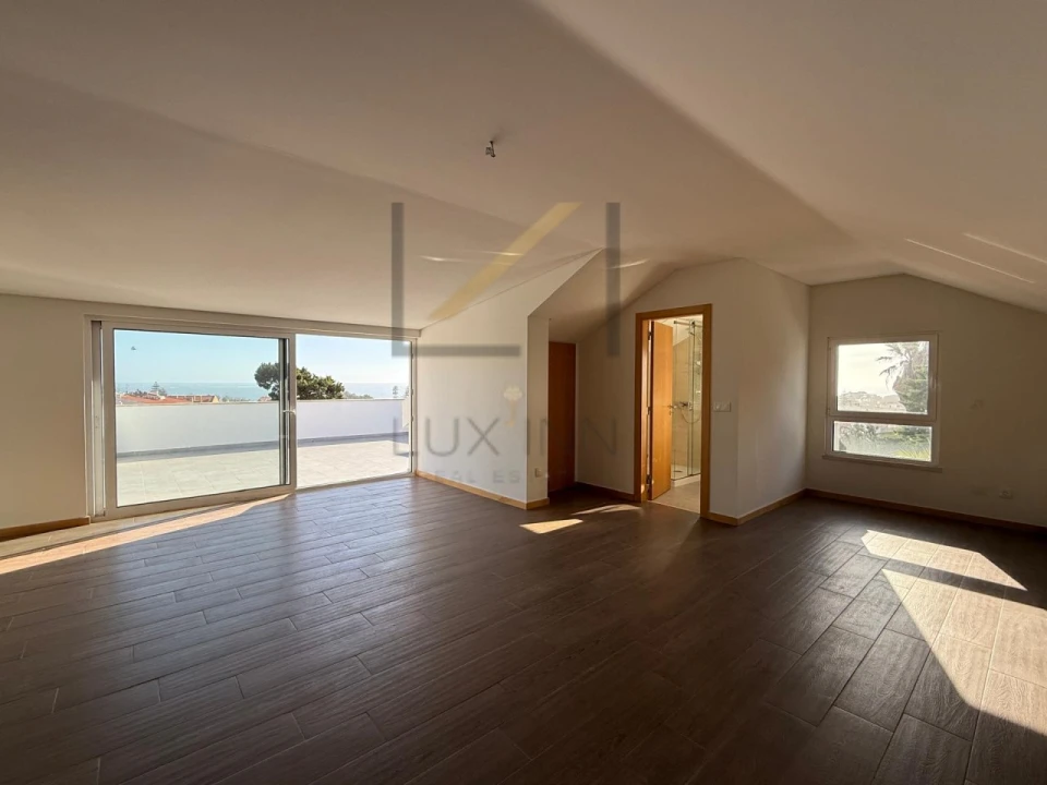 Apartamento T3 para Venda em Carcavelos e Parede Foto 3