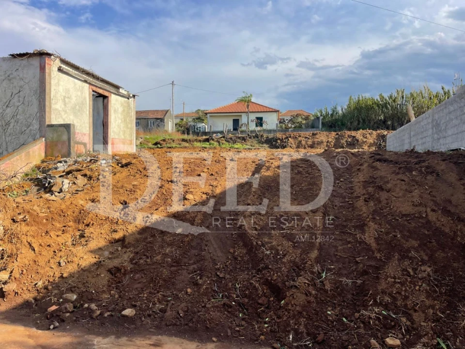 Terreno para Venda em Ponta do Pargo Foto 3