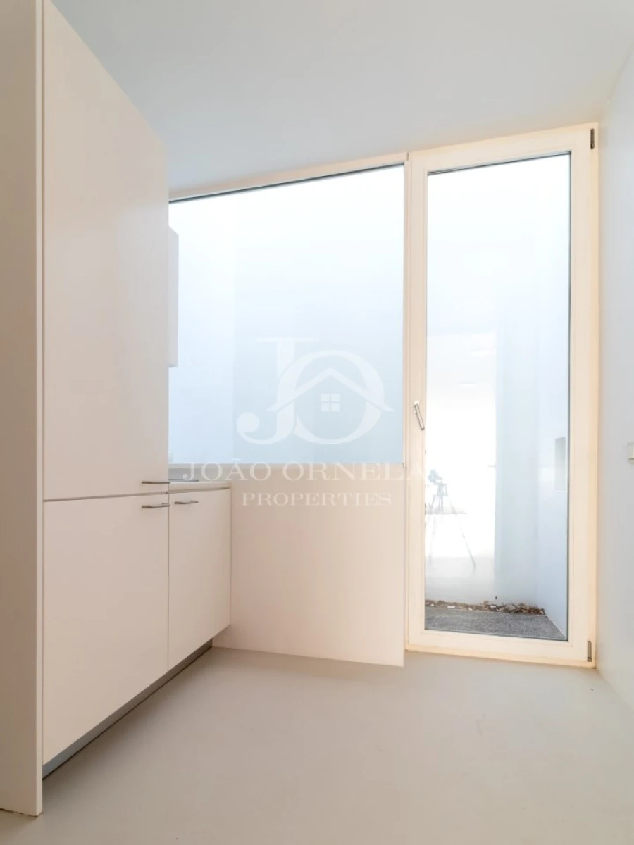 Moradia T3 para Venda em São Martinho Foto 16