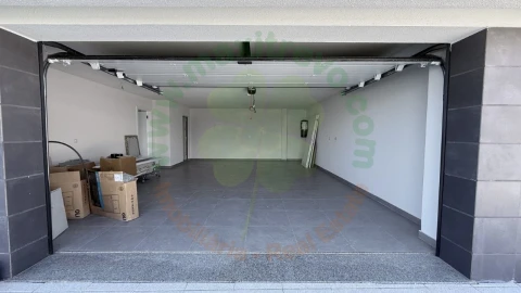 Moradia T4 para Venda em Corroios