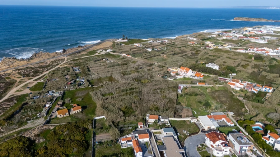 Terreno para Venda em Peniche Foto 1