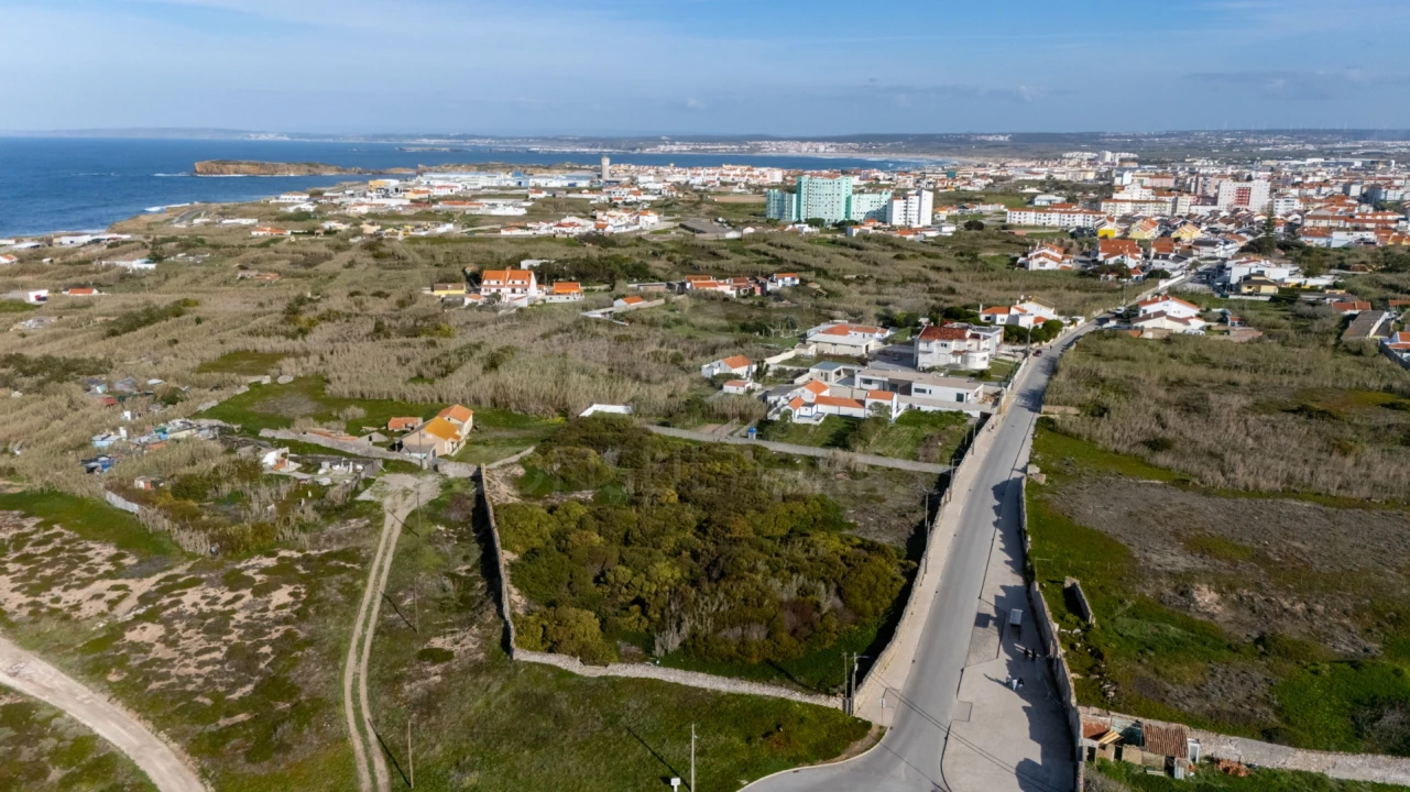 Terreno para Venda em Peniche Foto 4