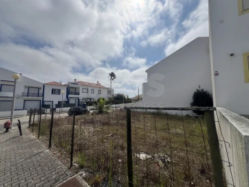 Terreno para Venda em Atouguia da Baleia