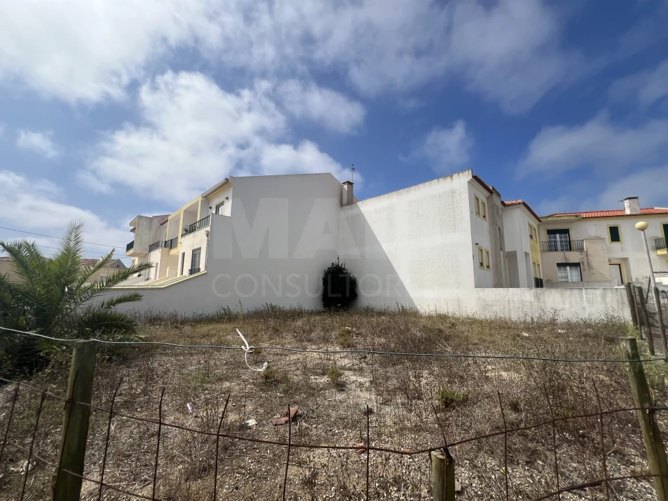 Terreno para Venda em Atouguia da Baleia Foto 10