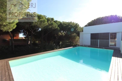 Moradia T5 para Venda em Castro Marim