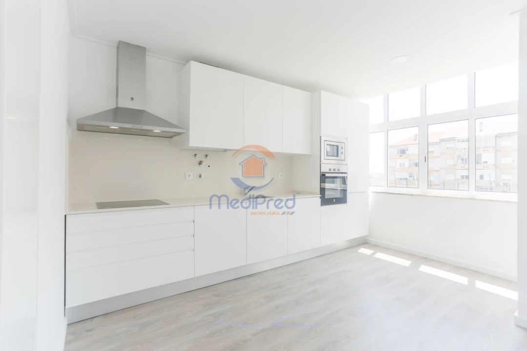 Apartamento T1 para Venda em Alto do Seixalinho, Santo André e Verderena Foto 2