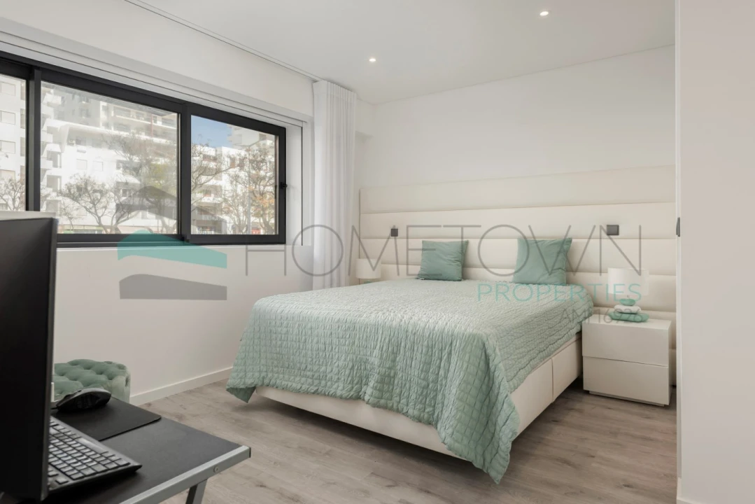 Apartamento T2 para Venda em Quarteira Foto 9