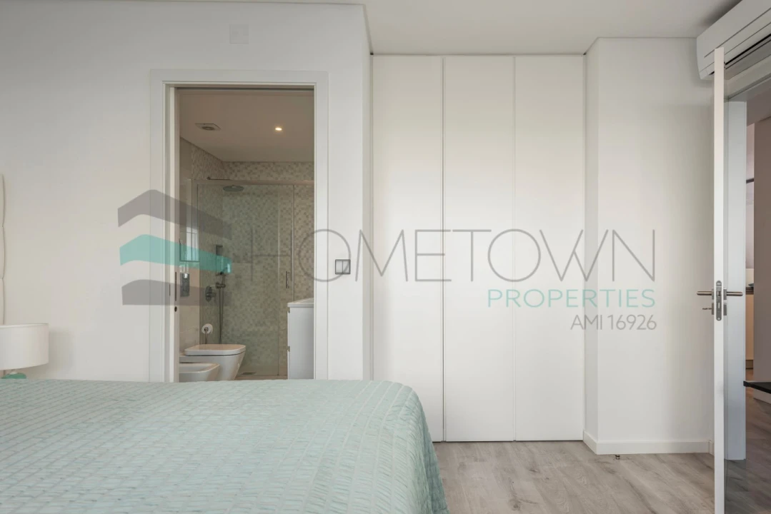 Apartamento T2 para Venda em Quarteira Foto 12