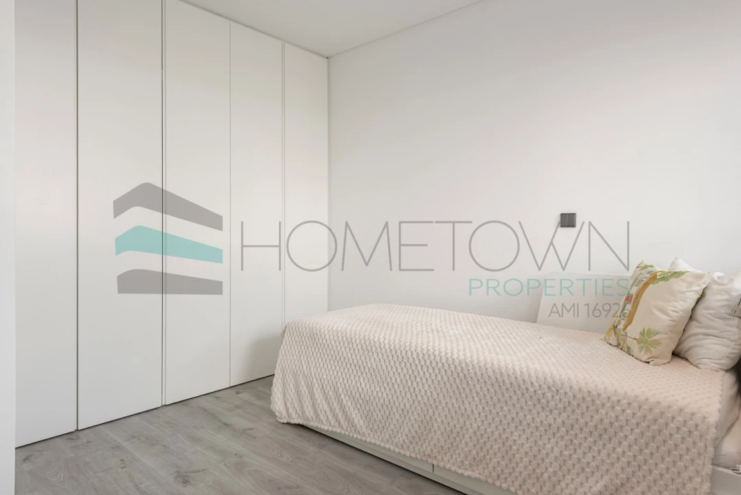 Apartamento T2 para Venda em Quarteira Foto 16