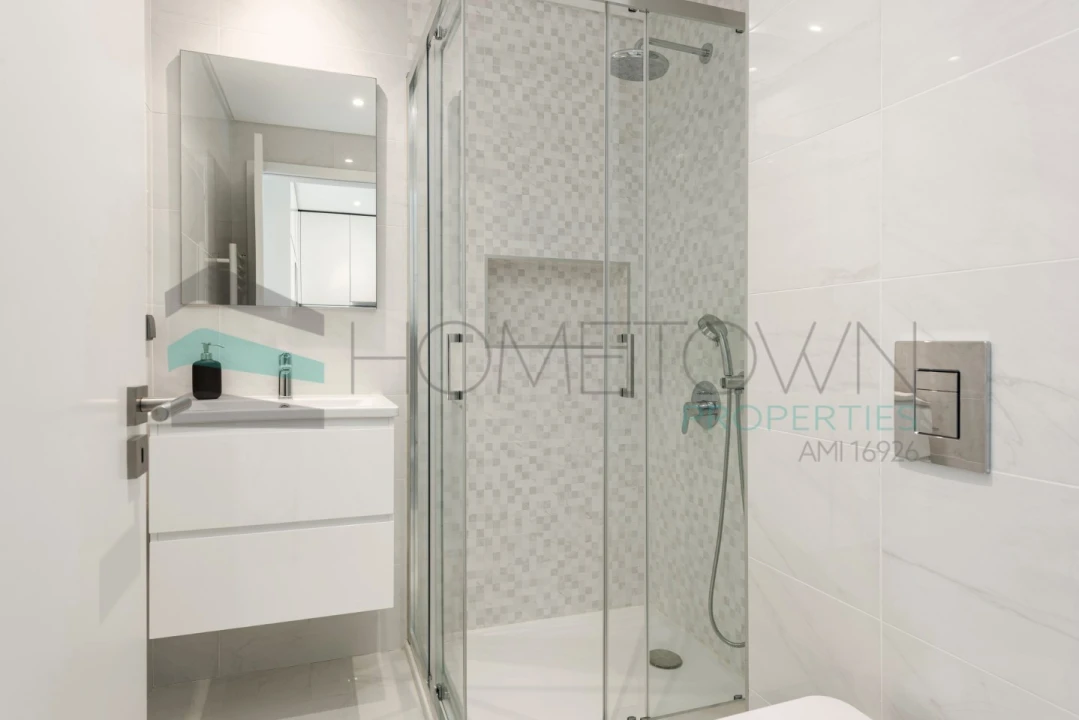 Apartamento T2 para Venda em Quarteira Foto 17