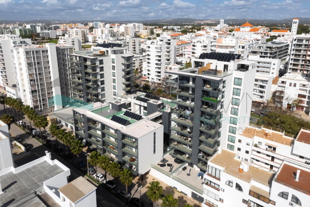 Apartamento T2 para Venda em Quarteira Foto 25