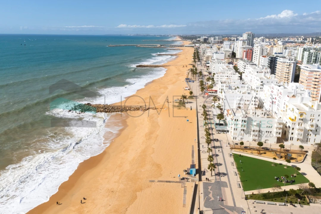 Apartamento T2 para Venda em Quarteira Foto 27