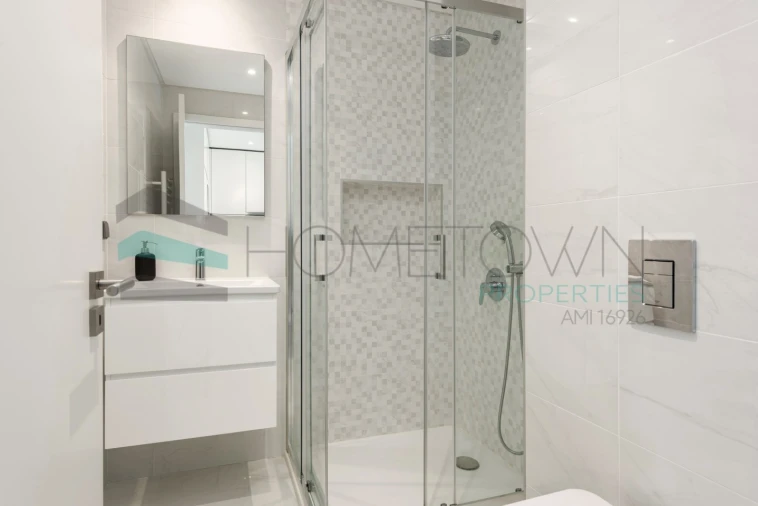 Apartamento T2 para Venda em Quarteira Foto 17