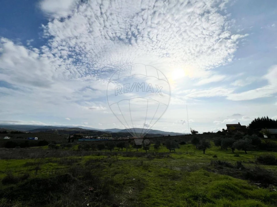 Terreno para Venda em Carvalhais Foto 3