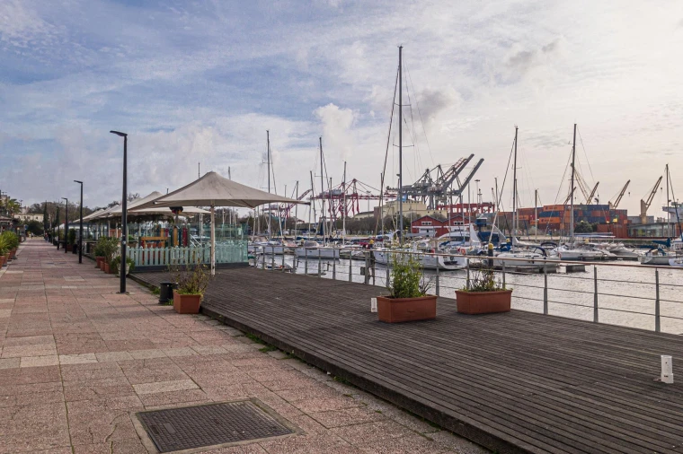 Prédio para Venda em Estrela Foto 8