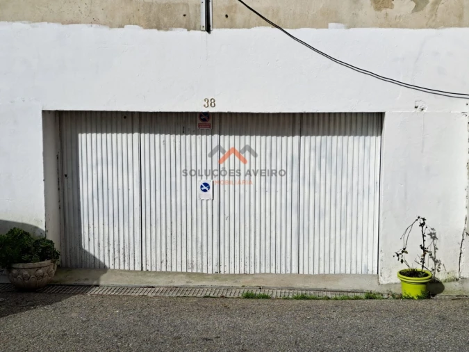 Garagem para Venda em Glória e Vera Cruz