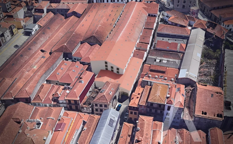 Prédio para Venda em Santa Marinha e São Pedro da Afurada Foto 1