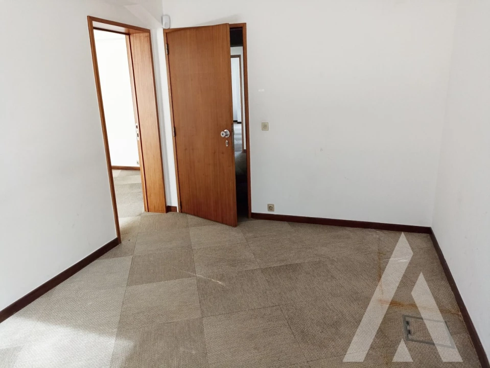 Escritório para Venda em Avenidas Novas Foto 21