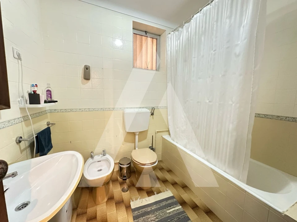 Moradia T4 para Venda em Oiã Foto 14