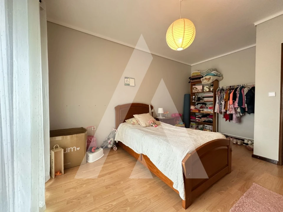 Moradia T4 para Venda em Oiã Foto 15