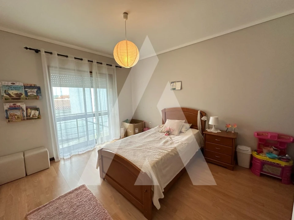 Moradia T4 para Venda em Oiã Foto 16