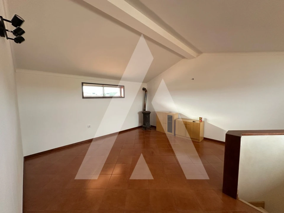 Moradia T4 para Venda em Oiã Foto 20