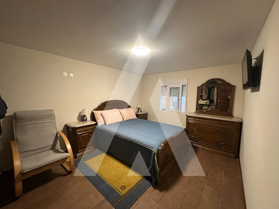 Moradia T4 para Venda em Oiã Foto 25