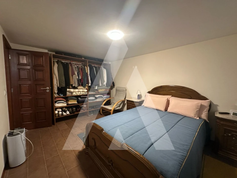 Moradia T4 para Venda em Oiã Foto 26