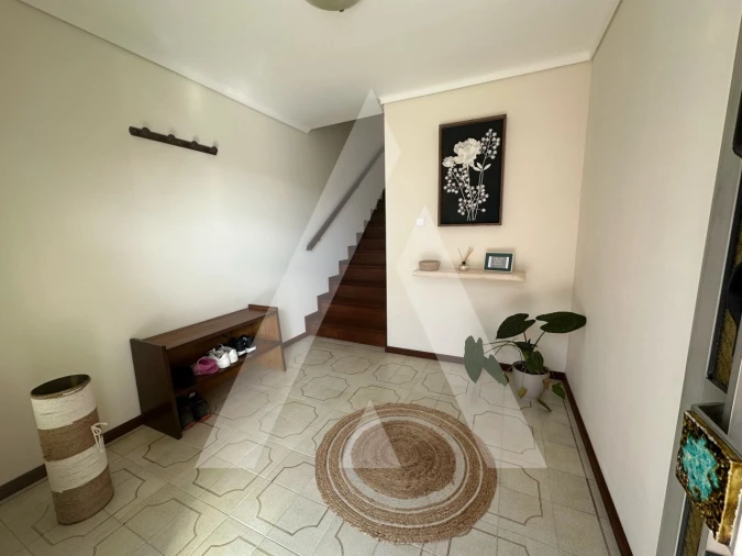 Moradia T4 para Venda em Oiã Foto 5