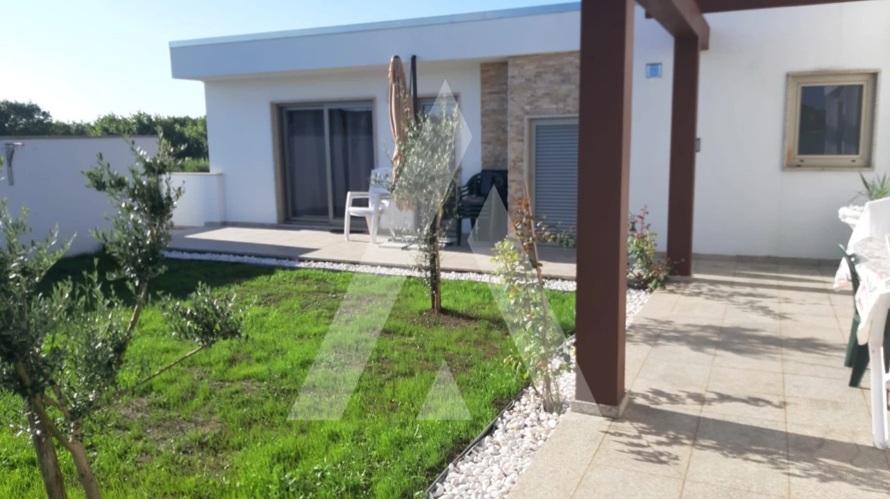 Moradia T3 para Venda em Bustos, Troviscal e Mamarrosa Foto 1