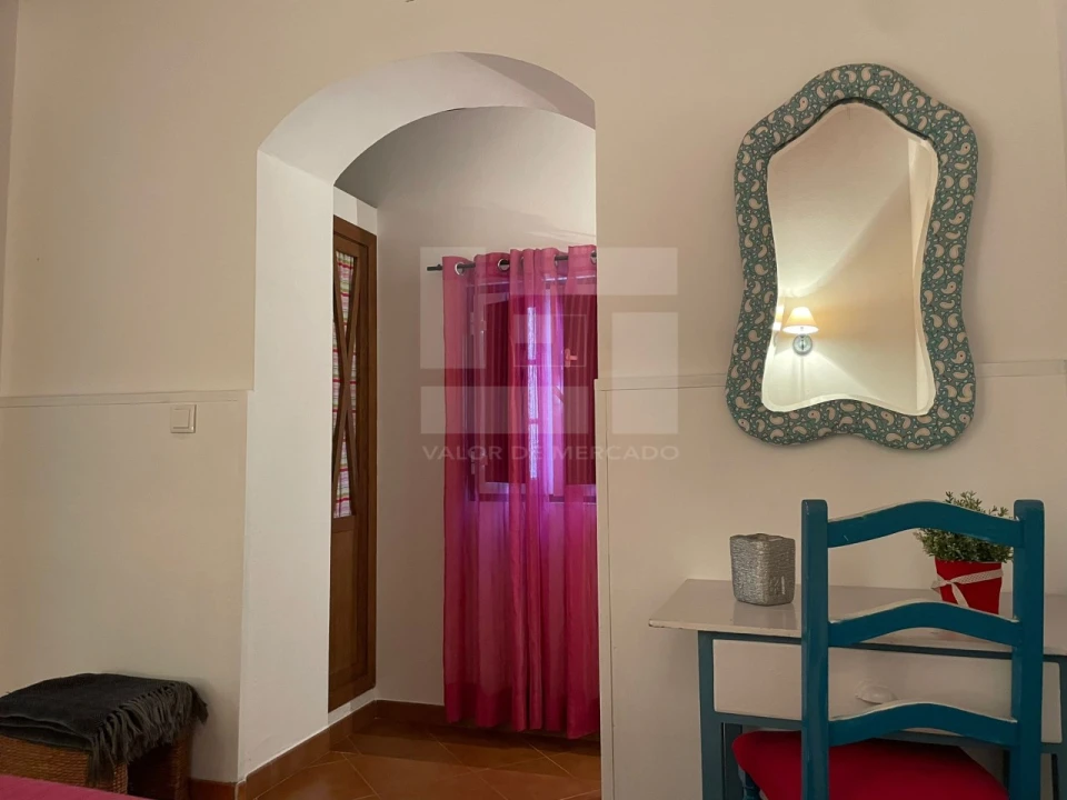 Moradia T5 para Venda em Corte do Pinto Foto 18