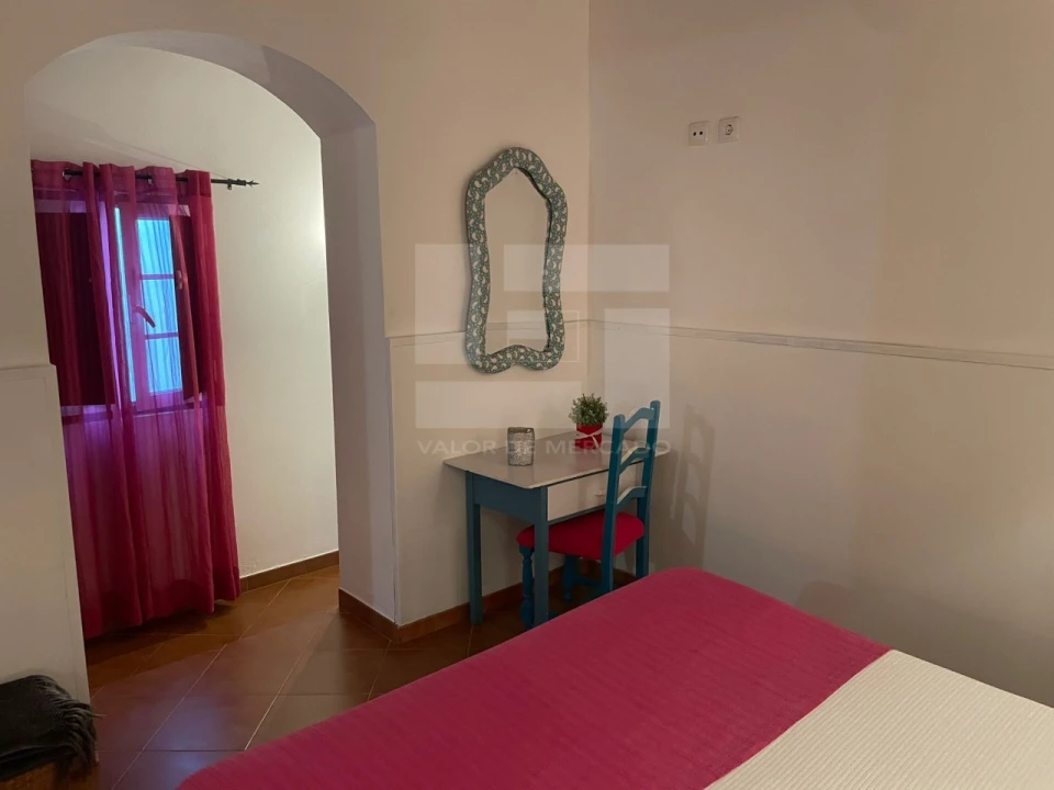 Moradia T5 para Venda em Corte do Pinto Foto 20