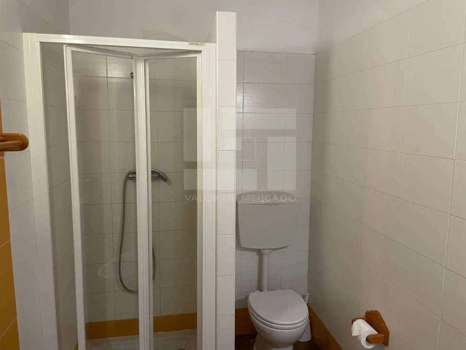 Moradia T5 para Venda em Corte do Pinto Foto 23