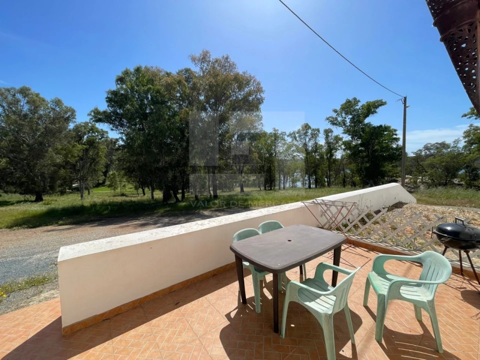 Moradia T5 para Venda em Corte do Pinto Foto 38