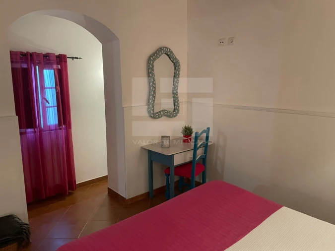 Moradia T5 para Venda em Corte do Pinto Foto 20