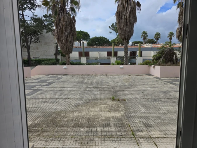 Loja para Arrendamento em Carvalhal Foto 7