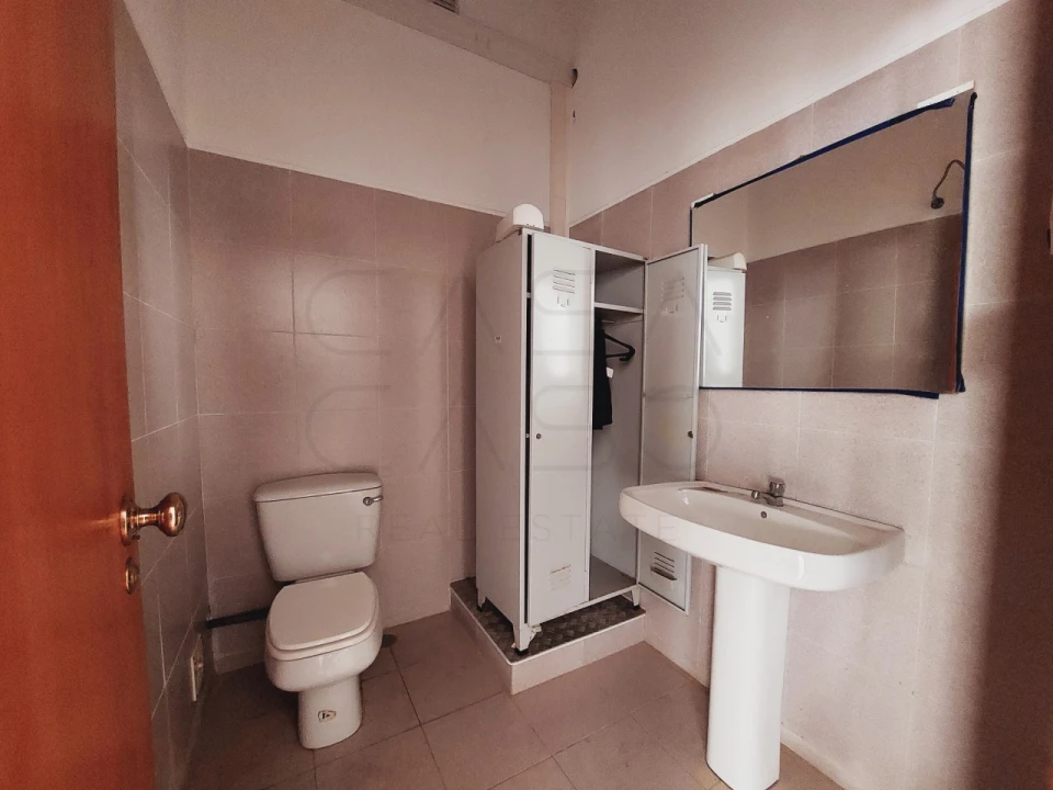 Loja para Arrendamento em Carvalhal Foto 5