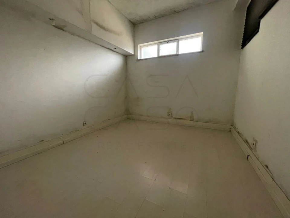 Loja para Arrendamento em Carvalhal Foto 14