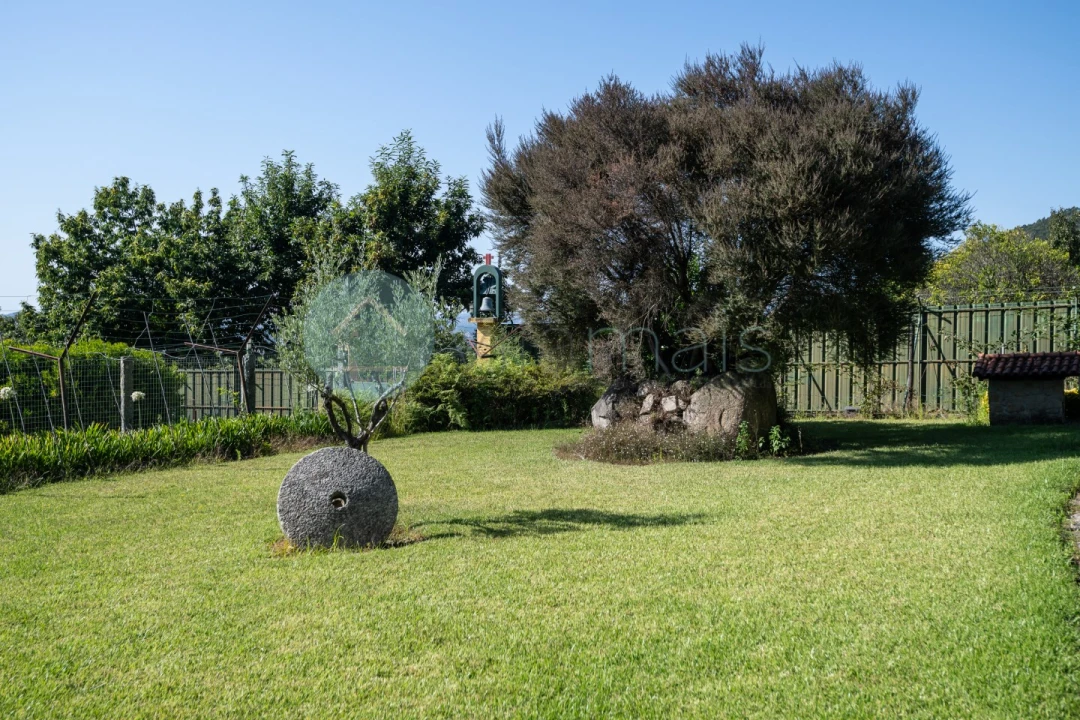 Quinta T6 para Venda em Monte Córdova Foto 50