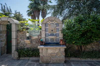 Quinta T6 para Venda em Monte Córdova