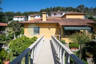 Quinta T6 para Venda em Monte Córdova