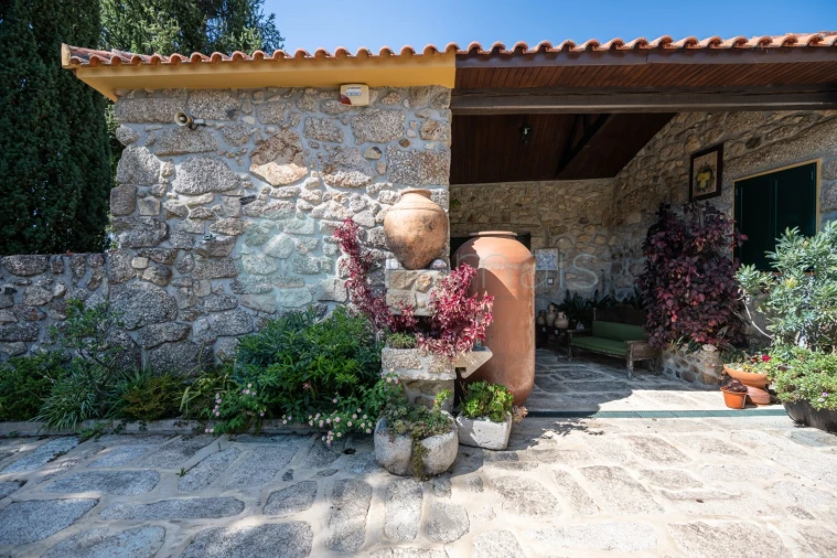 Quinta T6 para Venda em Monte Córdova Foto 5