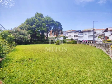 Moradia T4 para Venda em Santa Maria Maior e Monserrate e Meadela