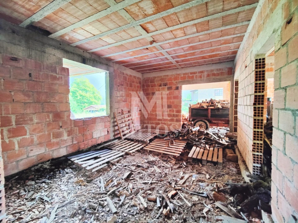 Moradia T3 para Venda em Estorãos Foto 8