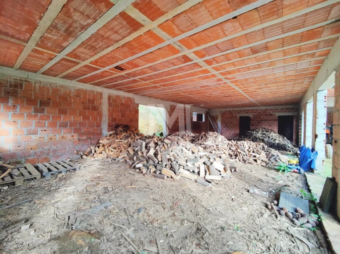 Moradia T3 para Venda em Estorãos Foto 6