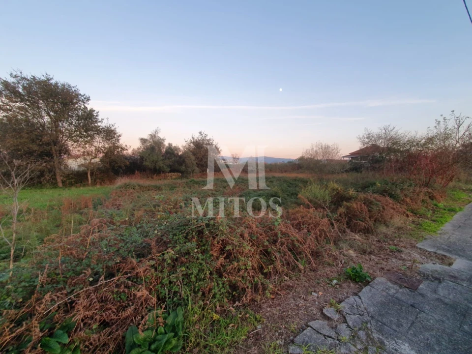 Terreno para Venda em Campos e Vila Meã Foto 4