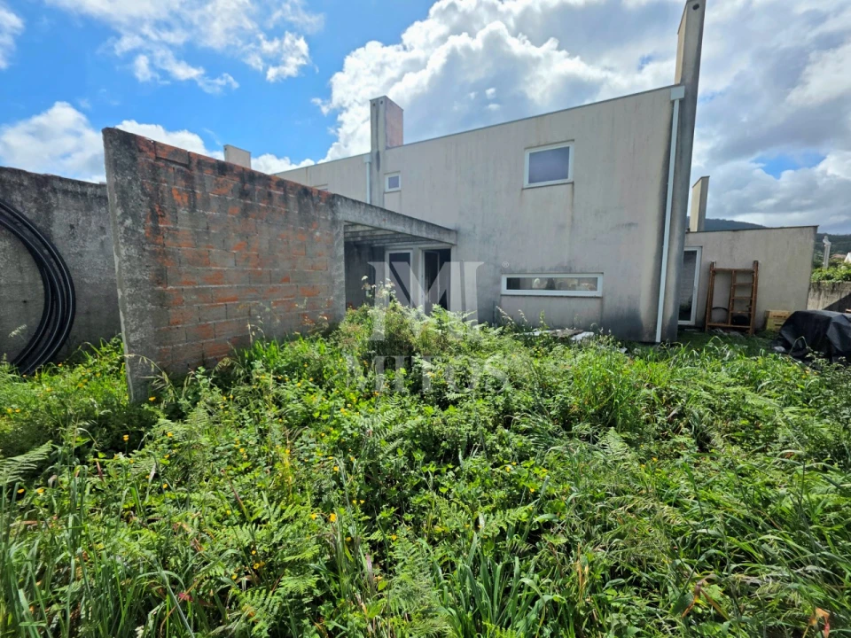 Moradia T4 para Venda em Afife Foto 2